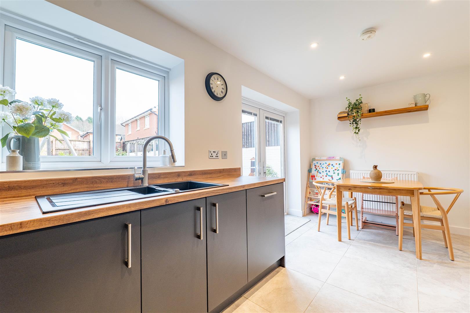 4 bed property in College Drive, Bolton